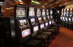 panda slot Mobile APP ဖြင့် Myanmar ကစားသမား Live Casino ကို KBZPay Wave Money AYA Pay MMK ဖြင့် ကစားနေသည့် မြင်ကွင်း